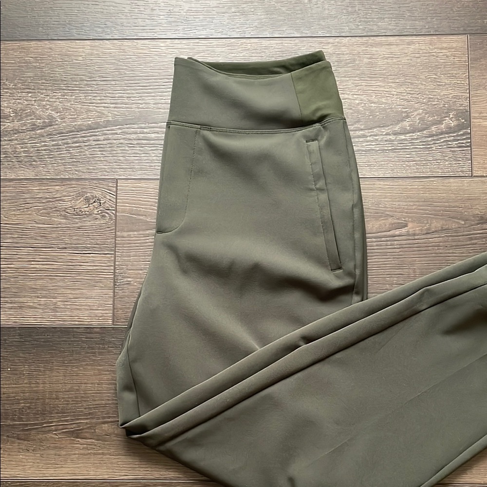 Athleta Olive green Leisure high waist pant